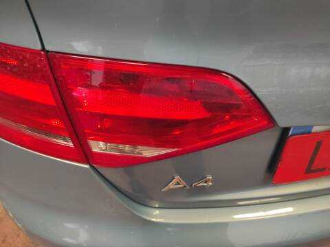 Piloto Portón Izquierdo Audi A4 CAGA BERLINA