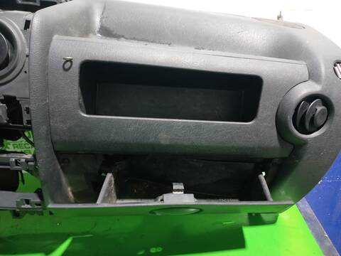 Foto 3ª: Salpicadero Citroen Berlingo 1.9 D 600 FURG. 69CV 51KW [WJZ] (2005)