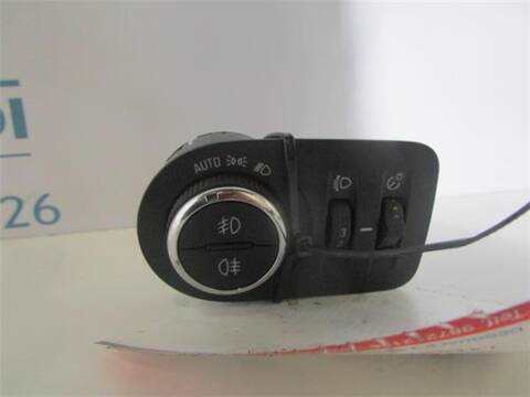 Mando Multifuncion Opel Astra 1.4 EXCELLENCE START/STOP BERLINA 125CV 92KW