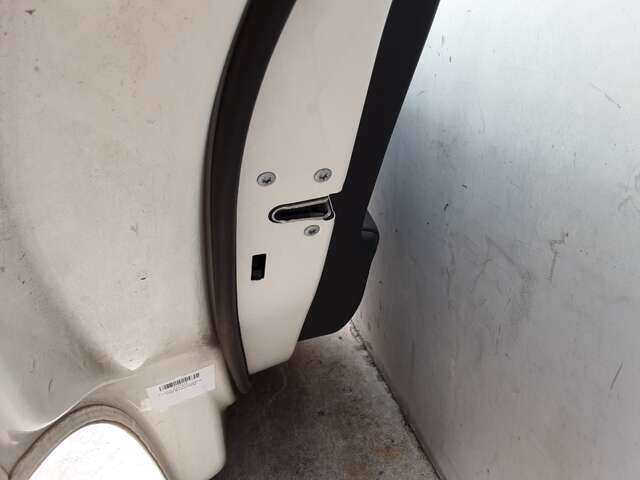 Foto 2ª: Puerta Trasera Izquierda Mercedes Clase G 230 2.2 CDI 170CV [651930] (2014)
