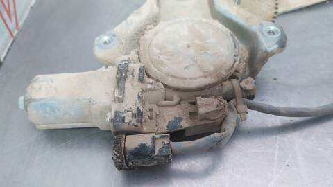 Foto 4ª: Elevalunas Manual Trasero Derecho Ford Ranger XLT LIMITED CABINA EXTRA 4X4 143CV 105KW [WL] (2006)