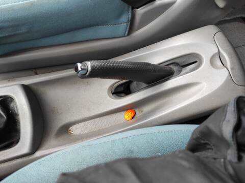 Palanca de Cambio Nissan Almera YD22DDTI