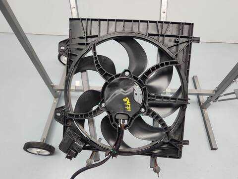 Foto 3ª: Electroventilador Peugeot 208 1.2 PURETECH 100 101CV 74KW [HN05] (2024)