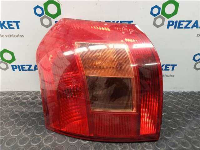Piloto Trasero Derecho Toyota Corolla 1.6 LINEA LUNA BERLINA [1.6 LTR. - 81 KW 16V]