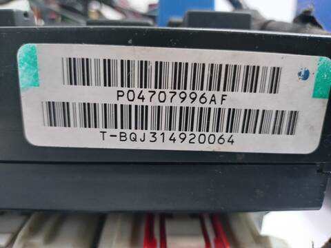 Foto 2ª: Caja Reles Fusibles Chrysler Voyager 2.5 TD FAMILY 116CV 85KW [425CLIRSX] (2000)