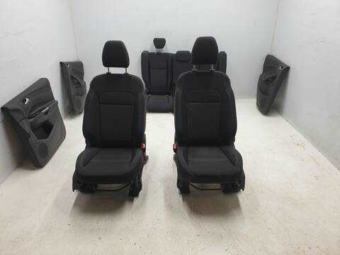 Foto 1ª: Juego Asientos Completos Ford Kuga TREND (2017)