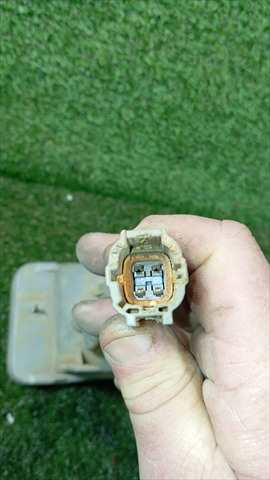 Foto 4ª: Piloto Trasero Izquierdo Nissan Patrol 2.8 TD [RD28ETI] (1999)