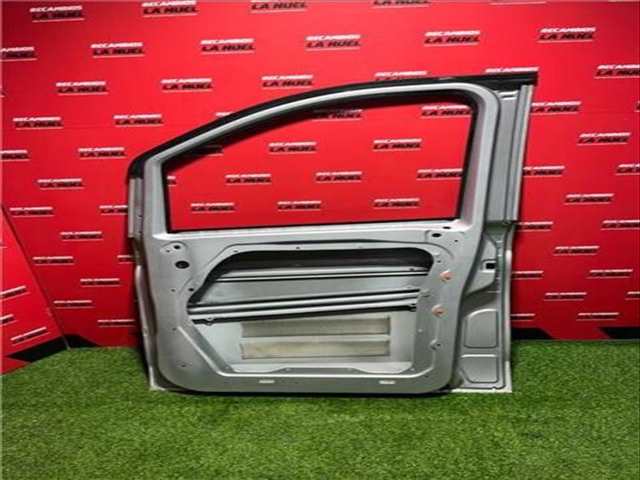 Foto 4ª: Puerta Delantera Derecha Mercedes Vito 109/111 CDI WORKER COMPACTA CDI CAT 114CV 84KW FURGON [R9M 503] (2018)