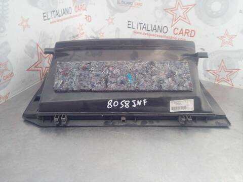 Foto 3ª: Guantera Toyota Verso COMFORT 112CV 82KW [N47C16A] (2015)