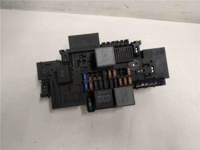 Foto 1ª: Caja Reles Fusibles Mercedes Clase C 160 2.1 C 220 BLUETEC - D (205.004) [2.1 LTR. - 125 KW CDI CAT]