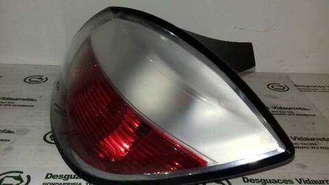 Foto 2ª: Piloto Trasero Derecho Opel Astra ELEGANCE BERLINA 101CV 74KW [Z17DTH] (2004)