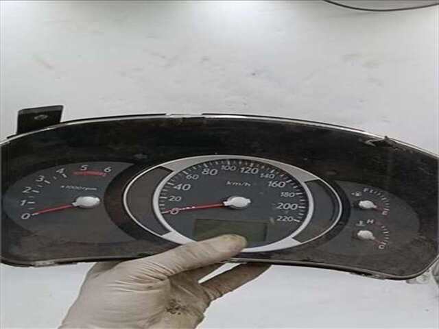 Foto 3ª: Cuadro de Instrumentos Hyundai Tucson 2.0 CLASSIC 4X2 [2.0 LTR. - 104 KW CAT] [G4GC]