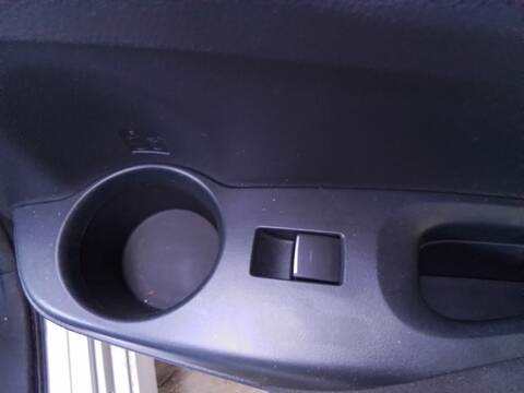 Foto 3ª: Botonera Elevalunas Toyota Corolla 1.8 98CV 72KW [2ZRFXE] (2022)
