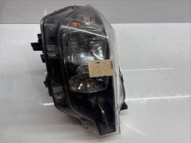 Foto 3ª: Faro Derecho Bmw Serie 3 315 258 CV 190KW [N57D30A N57] (2015)