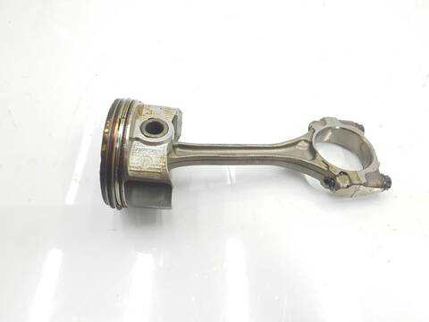 Pistones Toyota Yaris HSD ACTIVE