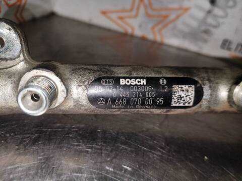 Foto 3ª: Rampa Inyectora Mercedes Vaneo 1.7 CDI VANEO 414.700) 91CV 67KW FURGONETA [668914] (2005)