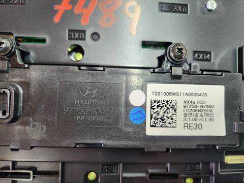 Foto 2ª: Pantalla Multifuncion Hyundai Tucson MAXX MILD-HYBRID 2WD 136CV 100KW [D4FE] (2021)