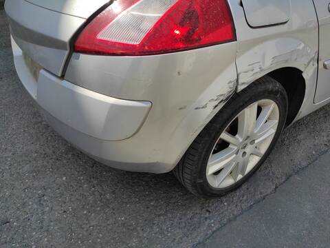 Foto 3ª: Paragolpes Trasero Renault Megane F9Q803 BERLINA II BERLINA 5P (2006)