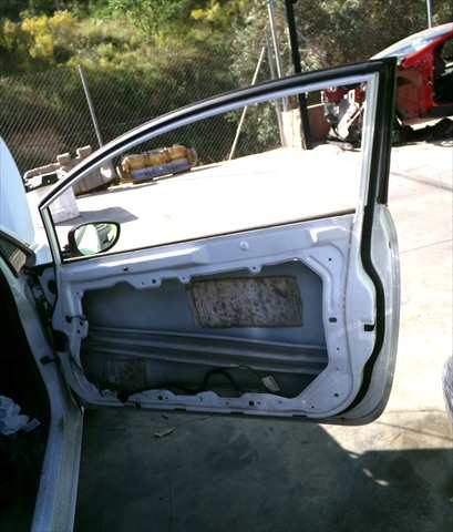 Foto 2ª: Puerta Delantera Derecha Ford Fiesta 1.6 TDCI 2008-2013 [TZJA] (2011)