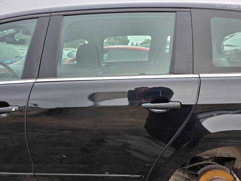 Puerta Trasera Izquierda Peugeot 5008 ACCESS 120CV 88KW