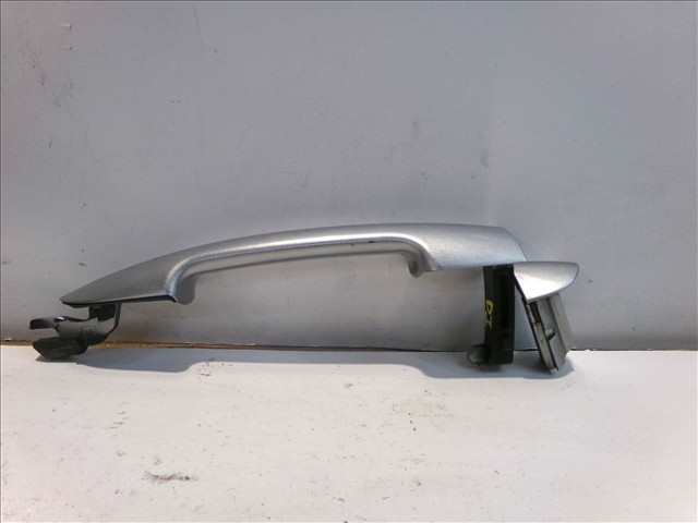 Foto 2ª: Maneta Exterior Delantera Izquierda Fiat Stilo 1.9 JTD 2001-2007 [192A1000] (2004)