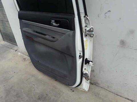 Foto 3ª: Puerta Trasera Izquierda Ssangyong Rodius VERSION INDEFINIDA (2005)