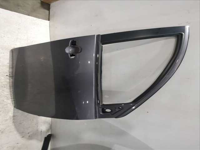 Puerta Delantera Derecha Toyota Yaris 1.5 HYBRID MXPH11) 92CV 68KW