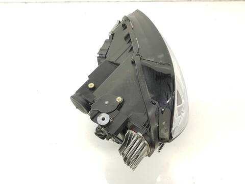 Foto 2ª: Faro Derecho Volkswagen Golf ADVANCE BLUEMOTION TECH 130CV 97KW [CXXB] (2014)