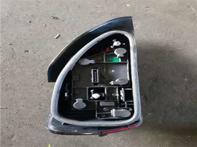 Foto 3ª: Piloto Trasero Derecho Peugeot 306 2.0 HDI 90 [RHY (DW10TD)]