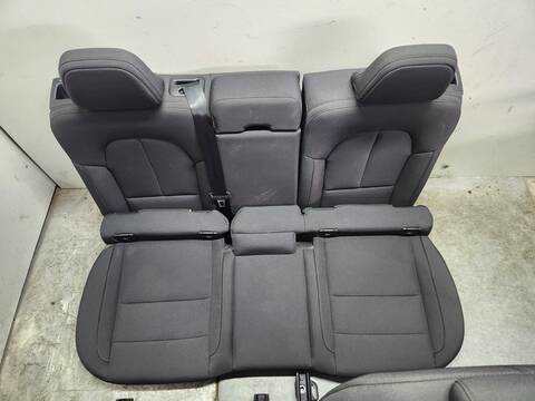 Foto 4ª: Asientos Traseros Volvo XC 40 MOMENTUM PRO 2WD 163CV 120KW [B3154T2] (2020)