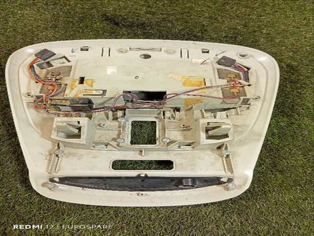 Foto 3ª: Luz Interior Mercedes Clase ML 270 2.7 D DCI [612963] (2000)