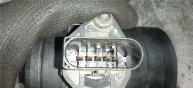 Foto 3ª: Caudalimetro Seat Toledo 2.3 EXECUTIVE [2.3 LTR. - 110 KW VR5 CAT (AGZ)]