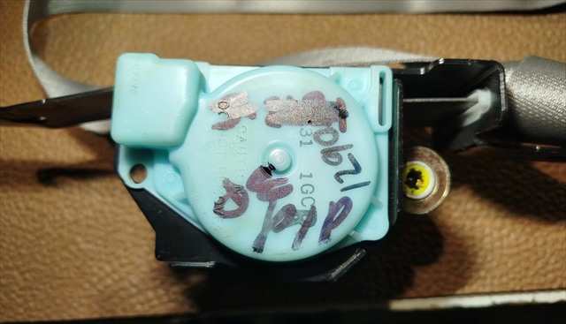 Foto 3ª: Pretensor Airbag Derecho Nissan Patrol 3.0 D GR Y61 3P [ZD30] (2002)