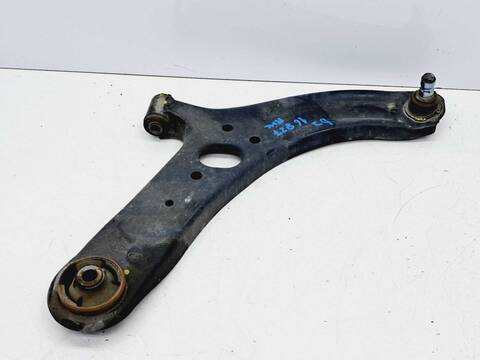 Brazo Suspension Delantero Derecho Kia Rio BASIC 86CV 63KW