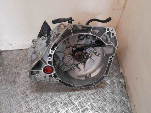 Caja Cambios Renault Clio TECHNO 91CV 67KW