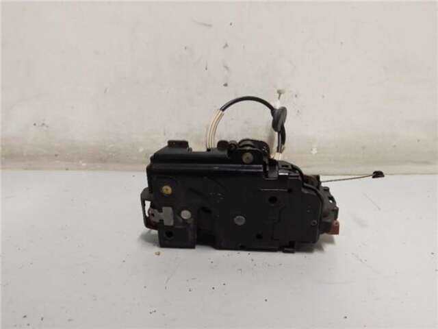 Foto 2ª: Cerradura Puerta Trasera Izquierda Volkswagen Touareg 4.2 V8 40V (310 CV)
