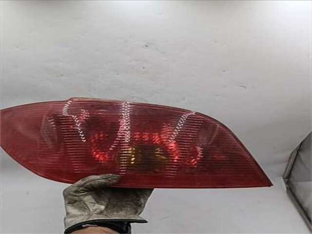 Piloto Trasero Izquierdo Peugeot 307 1.6 D-SIGN [1.6 LTR. - 80 KW 16V CAT (NFU - TU5JP4)]