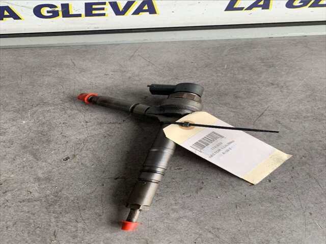 Foto 1ª: Inyectores Opel Astra 1.7 CDTI100CV [Z17DTH] (2004)