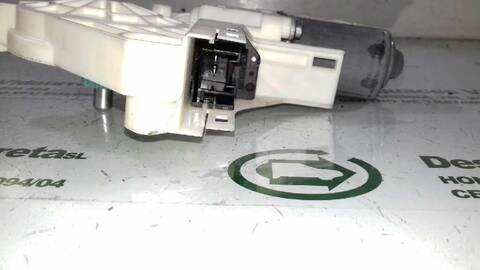 Foto 3ª: Elevalunas Eléctrico Trasero Derecho Audi A4 BASICO AVANT 143CV 105KW [CAGA] (2009)