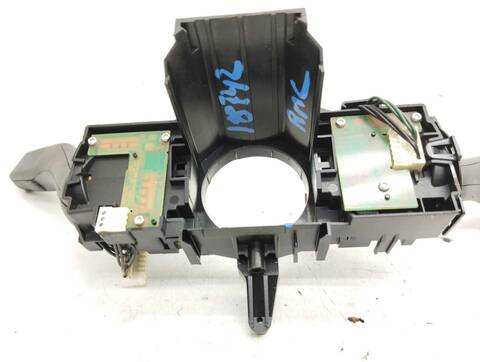 Foto 3ª: Mando Multifuncion Volkswagen Golf 102CV 75KW [CGG] (2011)