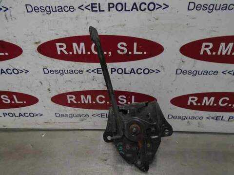 Foto 1ª: Cerradura Capot Kia Carnival 2.9 CRDI CAT 144CV 106KW [J3] (2004)
