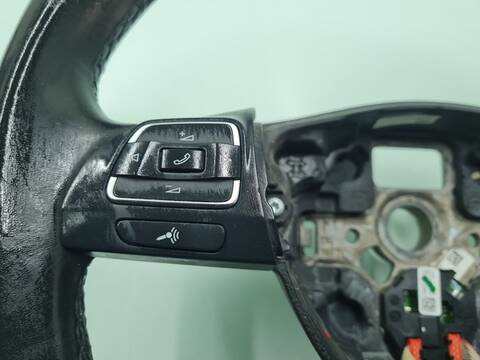 Foto 3ª: Volante Volkswagen Tiguan T1 BLUEMOTION 110CV 81KW [CFFD] (2014)