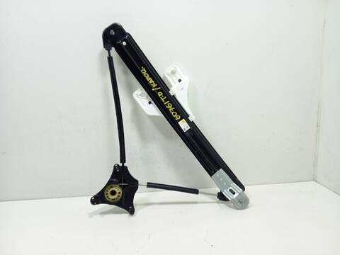 Elevalunas Manual Trasero Derecho Skoda Karoq DXD