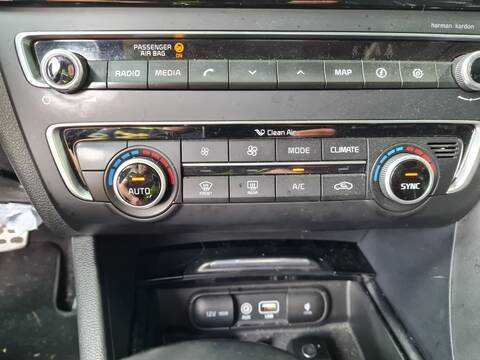 Foto 3ª: Mando Climatizador Kia Optima EMOTION 141CV 104KW [D4FD] (2016)