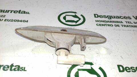 Foto 2ª: Piloto Lateral Derecho Bmw Serie 3 315 320D BERLINA 163CV 120KW [204D4] (2005)