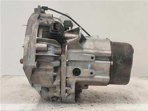 Foto 2ª: Caja Cambios Renault Megane 1.6E ALIZE 90CV 66KW I BERL./ BERL. CON PORTON BA0) [K7M] (1996)