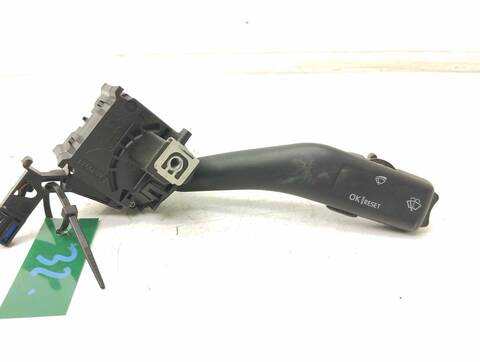 Mando Multifuncion Skoda Octavia ACTIVE BERLINA 105CV 77KW