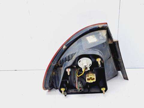 Foto 3ª: Piloto Trasero Derecho Daewoo Lanos COOL 75CV 55KW [A13SMS] (1999)