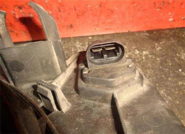 Electroventilador Renault Megane 1.9 CONFORT AUTHENTIQUE [1.9 LTR. - 88 KW DCI DIESEL] II CLASSIC BERLINA (2003-_)