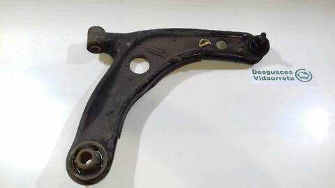 Brazo Suspension Delantero Derecho Toyota Yaris BASICO 87CV 64KW